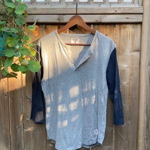 Abercrombie & Fitch 3/4 sleeve shirt